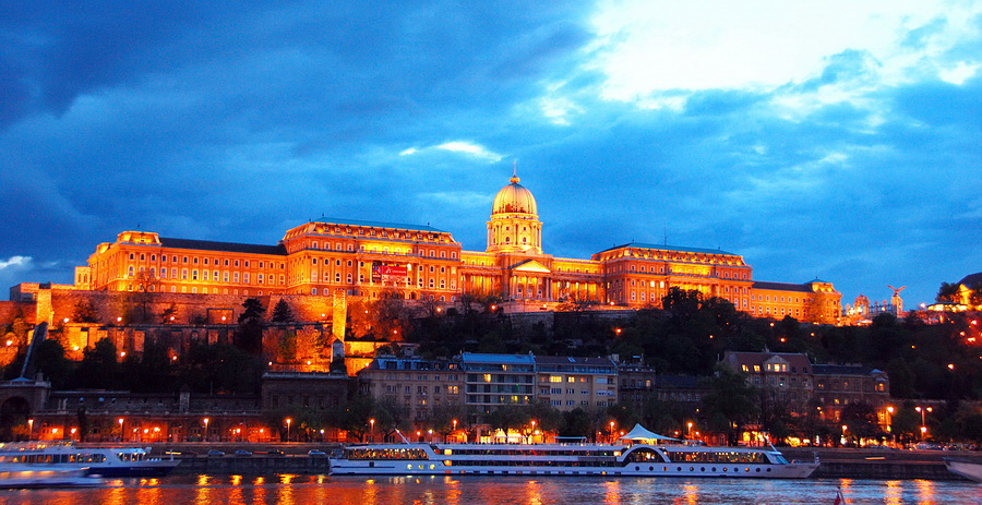 Royal Palace, Budapest, Hungary on 19 April 2008 evening